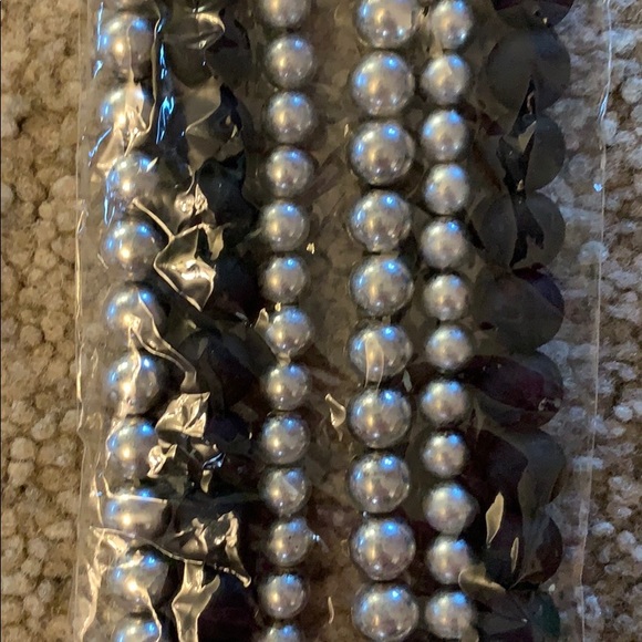 Silver and black 3 strand necklace earring set - Picture 4 of 5